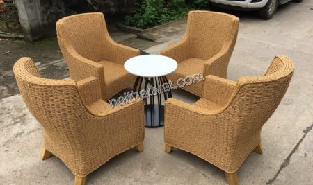 Bàn mây nhựa có thực sự bền không?