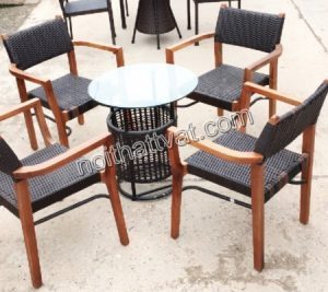 Bàn ghế mây nhựa – Đóng gói như thế nào để đảm bảo chất lượng?