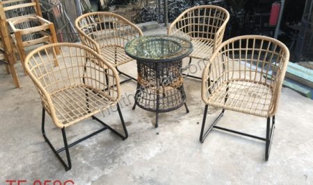 Tại sao bạn nên chọn ghế mây nhựa cho quán cafe